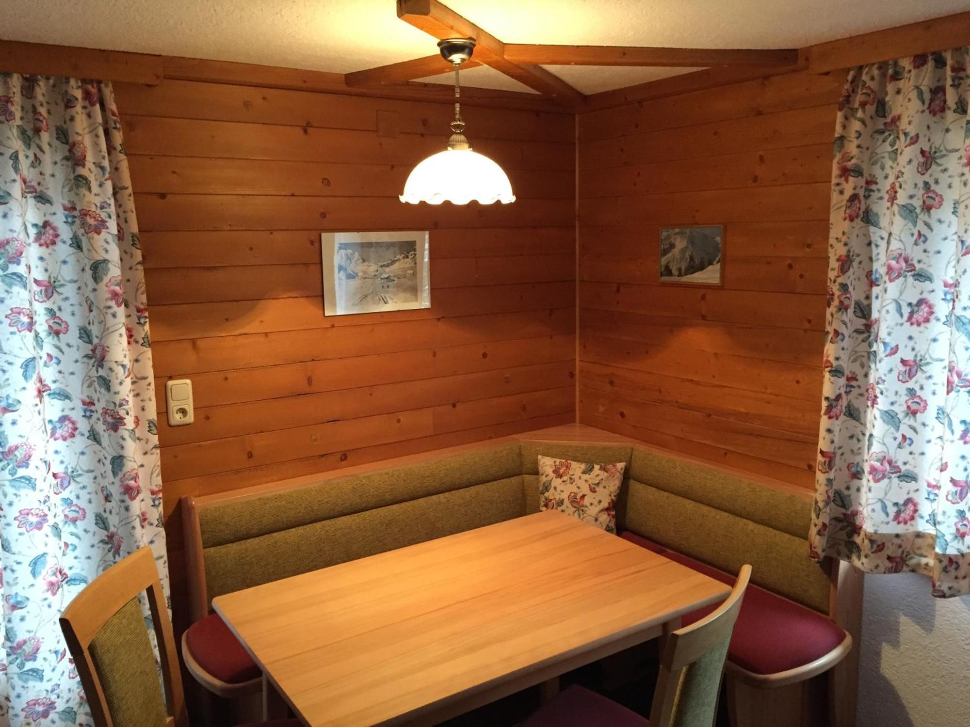 Haus Steissbach Daire Sankt Anton am Arlberg Dış mekan fotoğraf